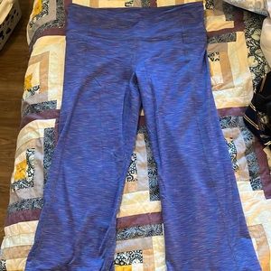 Athletes capri workout leggings L